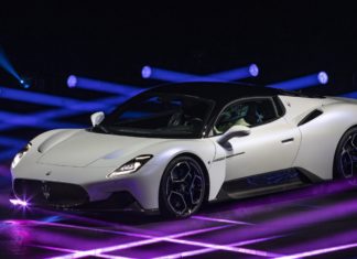 Maserati,Yeni Neslin Süper Spor Otomobili MC20’yi Tanıttı