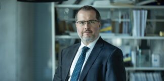 EY, 2024 Yılında Telekomünikasyon Sektörünü Etkileyecek En Önemli 10 Riski Açıkladı!